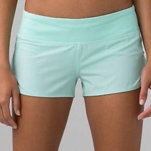 Lululemon Speed Up short 2.5’’